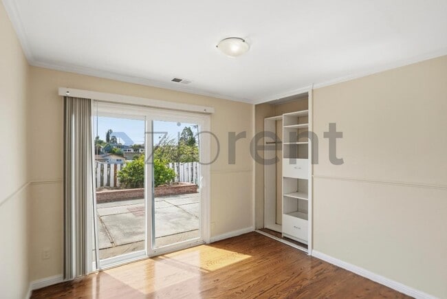 Building Photo - 2689 Limerick Rd