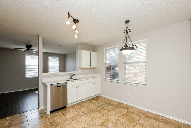 Building Photo - 3957 German Pointer Way