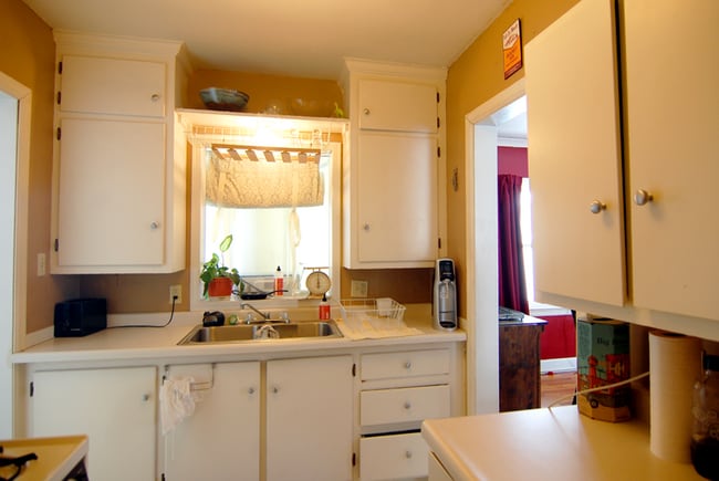 Building Photo - 704 S Grove St