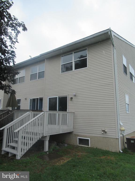 Building Photo - 436 Coates St