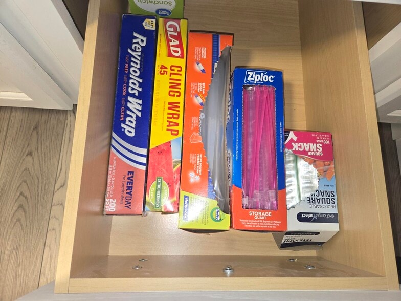 Building Photo - 1213 5th St