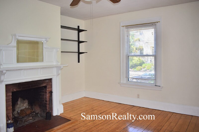 Building Photo - 111 Bowen St