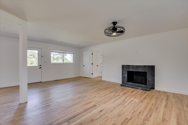 Building Photo - 2897 Wagener Rd