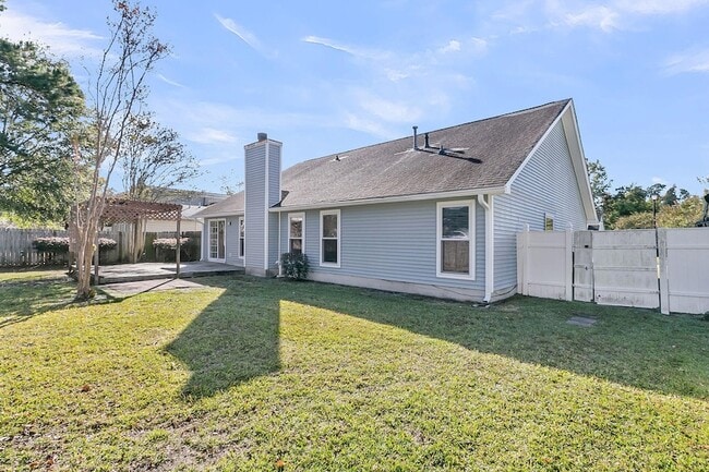 Building Photo - 111 Hopper Dr