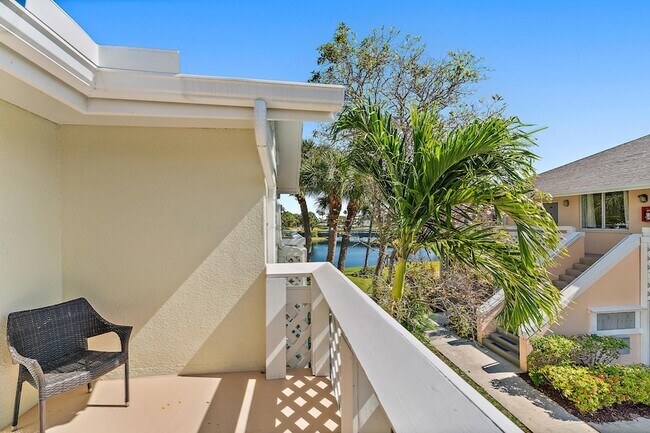 Building Photo - 353 S US Hwy 1