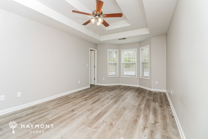 Building Photo - 113 Whispering Ct