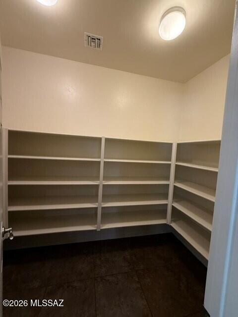 Building Photo - 8370 N Ponderosa Pine Pl