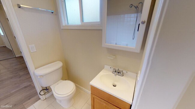 Building Photo - 1 br, 1 bath House - 762 Hamilton Ave Priv...