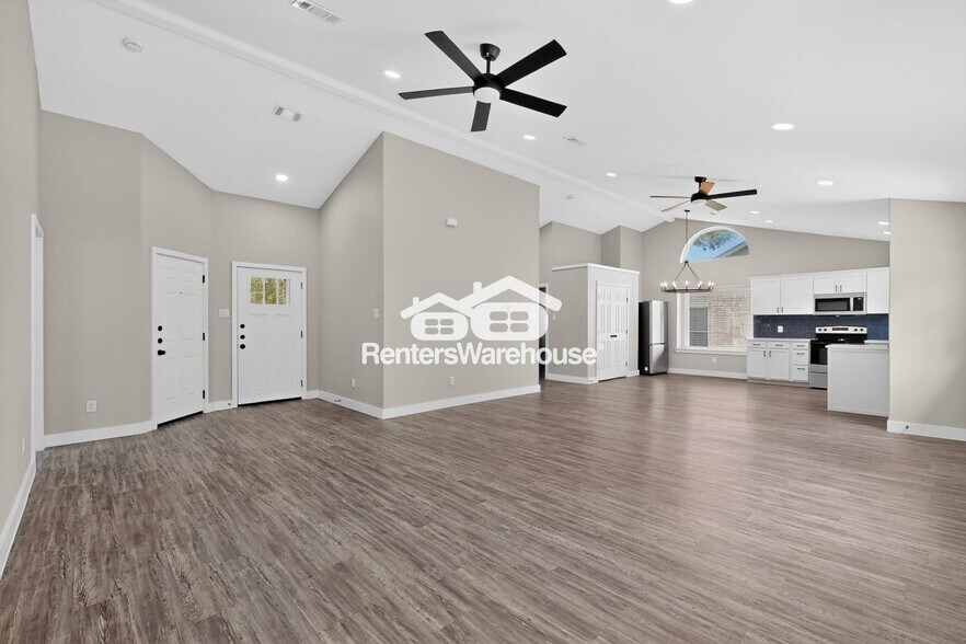 Building Photo - 7714 Bordeaux Ln