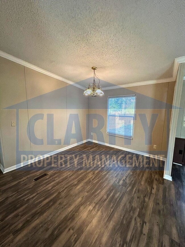 Building Photo - Three bedroom, single level home in Old Fort, TN!