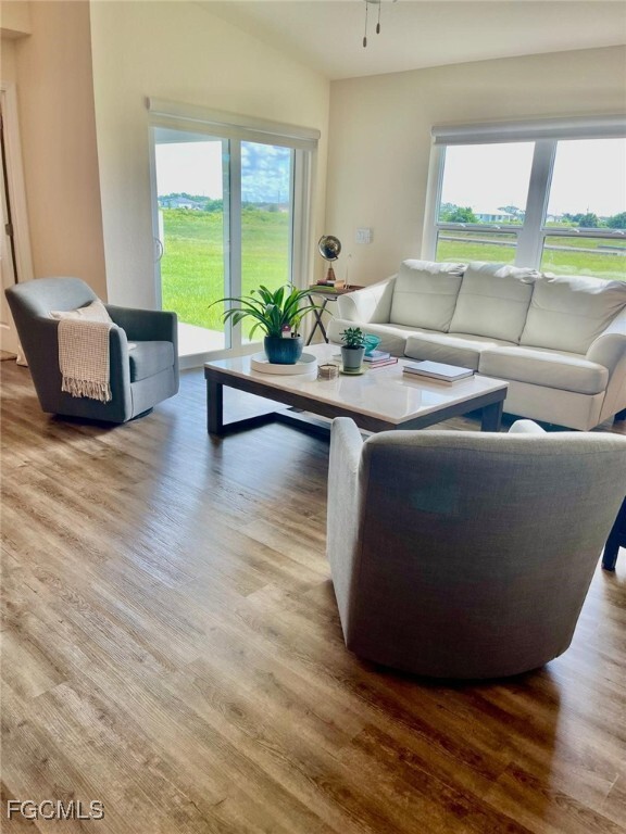 Building Photo - 9025 E Broad Ct