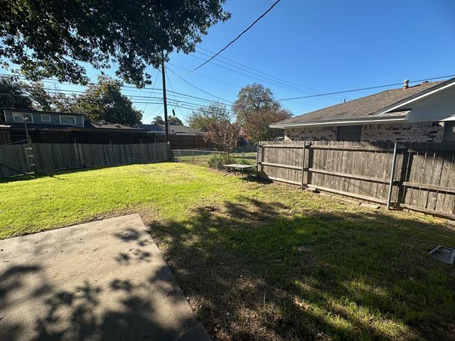 Building Photo - 1602 Carroll Dr