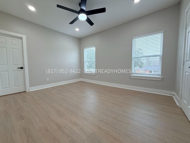 Building Photo - 8318 Jennings St