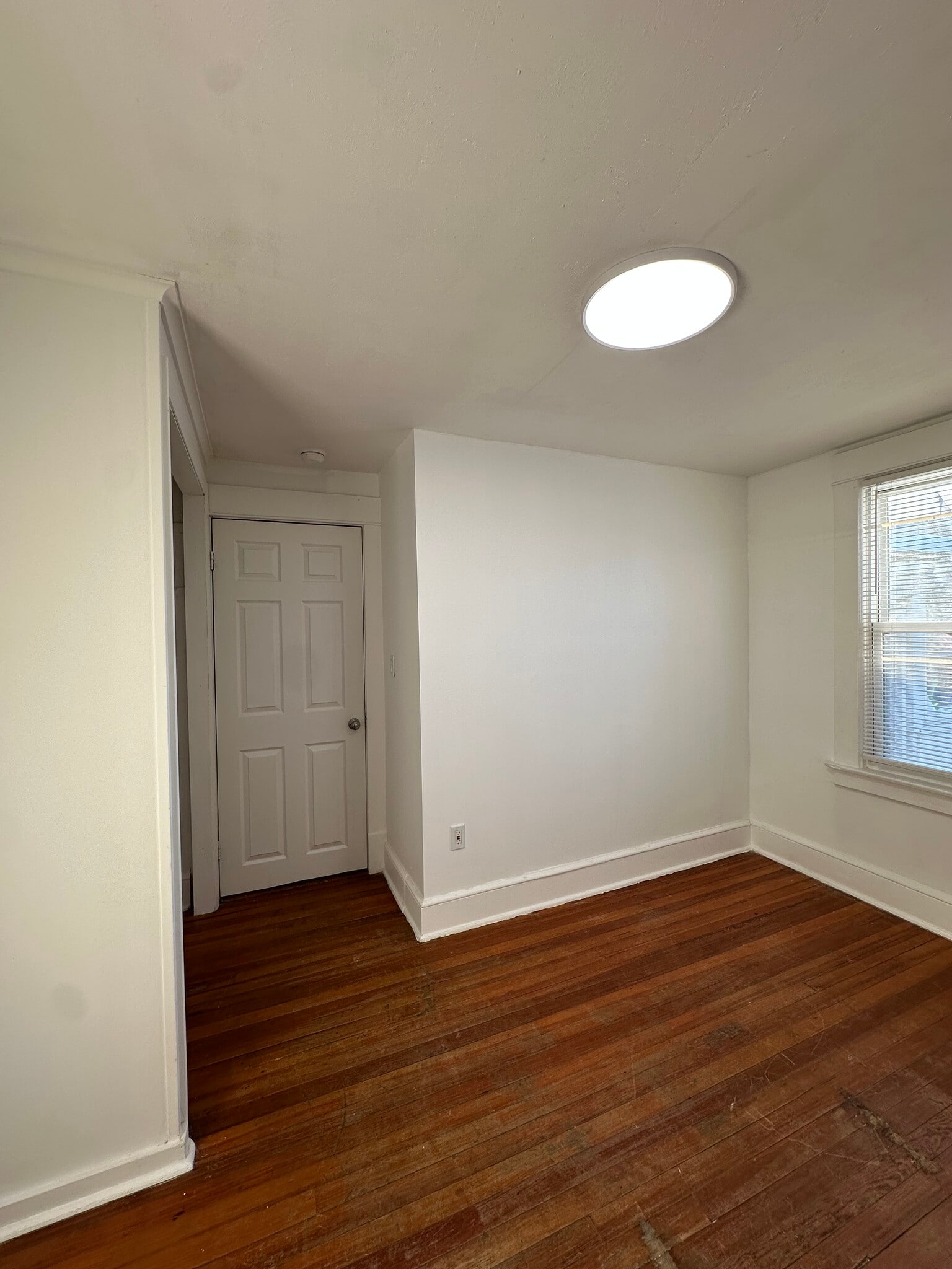 Building Photo - 48 Liberty St