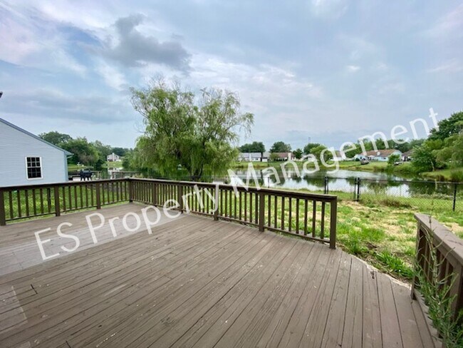 Building Photo - Wonderful 3 Bedroom 2 Bathroom Ranch Style...