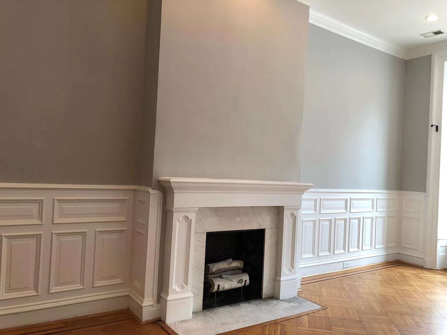 Building Photo - 1226 Saint Paul St