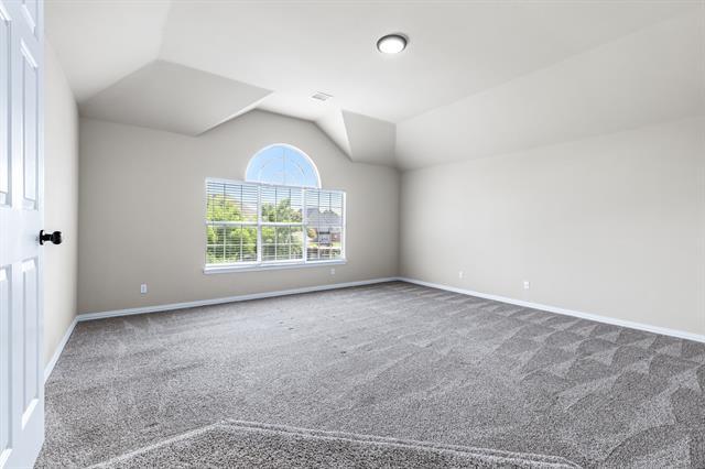 Building Photo - 2112 Country Brook Ln