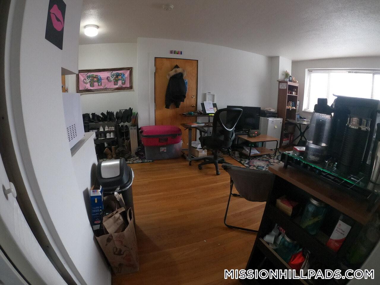 Building Photo - 226 Parker Hill Ave