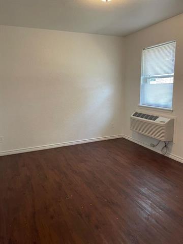 Building Photo - 1617 S 14th St