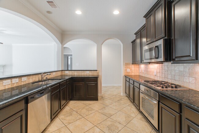 Building Photo - 7 Deer River Cir