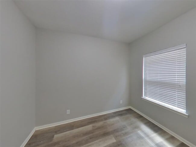 Building Photo - 6103 Coleus St