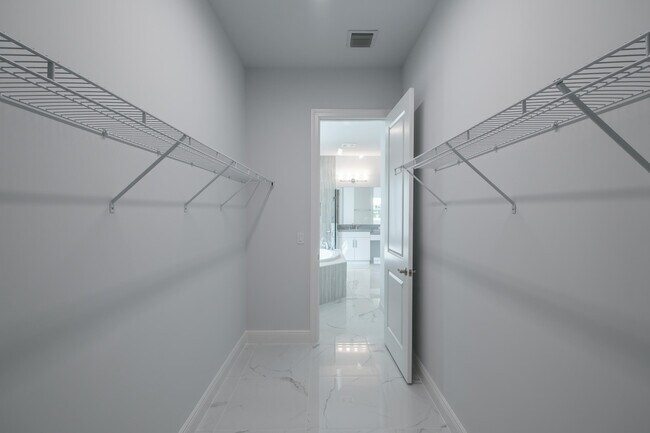 Building Photo - 12468 Nautilus Cir