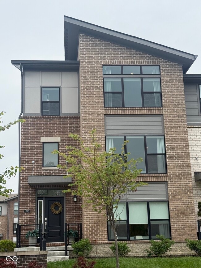Building Photo - 11567 Huffington St