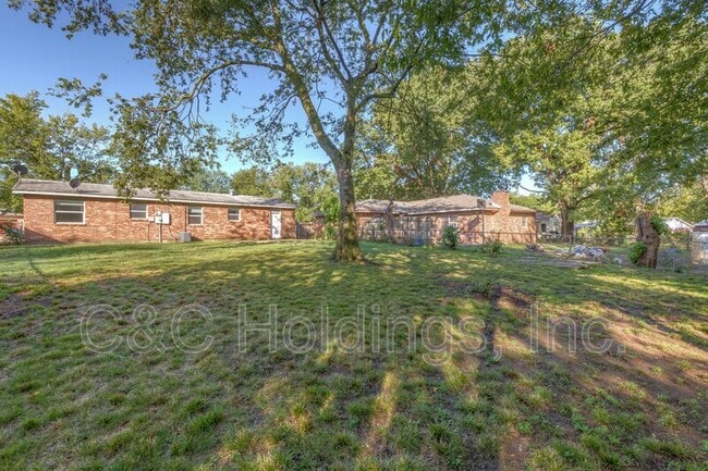 Building Photo - 2427 S 126th E Ave