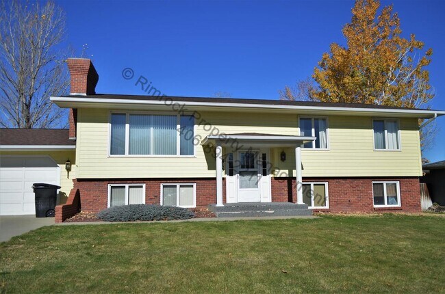 Primary Photo - 4 Bedroom Heights Home