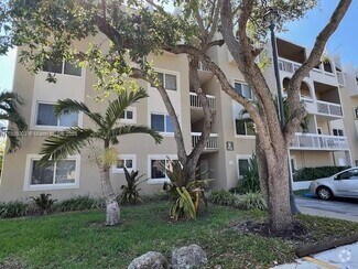 Building Photo - 7722 Camino Real