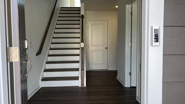 Building Photo - 836 Basswood Gln Trl