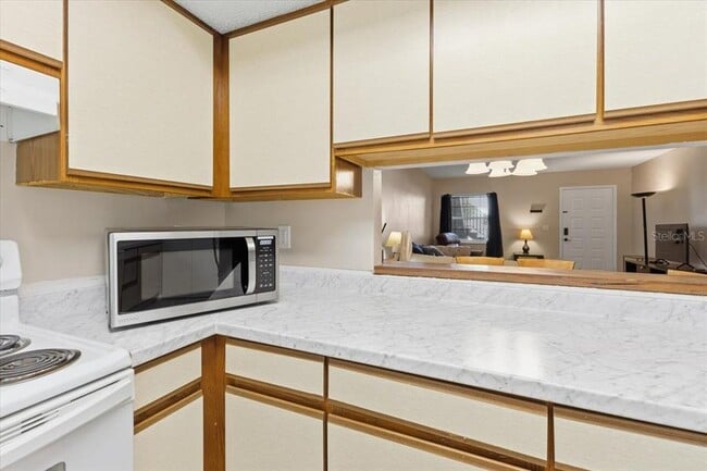 Building Photo - 1531 Placida Rd