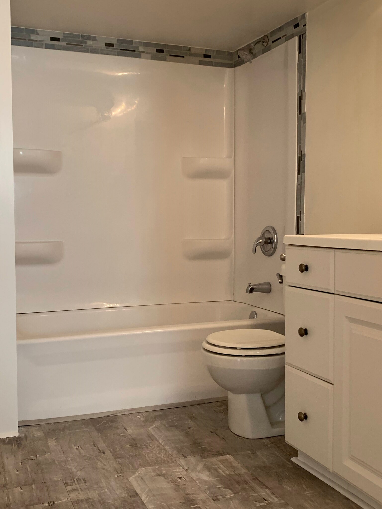 Bathroom - 3755 N Christiana Ave