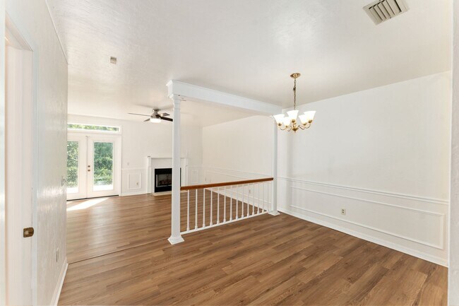 Building Photo - 831 NW 42nd Terrace