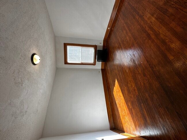 Building Photo - 1953 S Central Ave