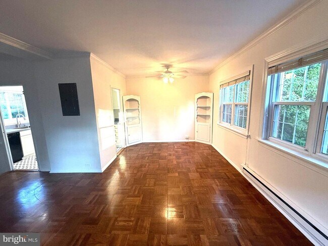 Building Photo - 3328 Gunston Rd