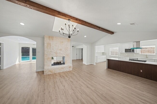 Building Photo - 3204 Lynbrook Dr