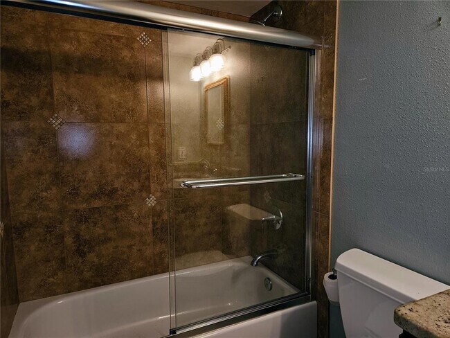 Building Photo - 7600 Sun Island Dr S