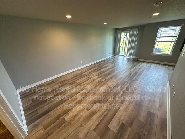 Building Photo - 10540 Kane Dr