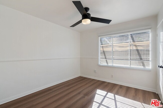 Building Photo - 6739 Garces Ave
