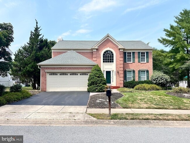 Primary Photo - 8596 Trail View Dr