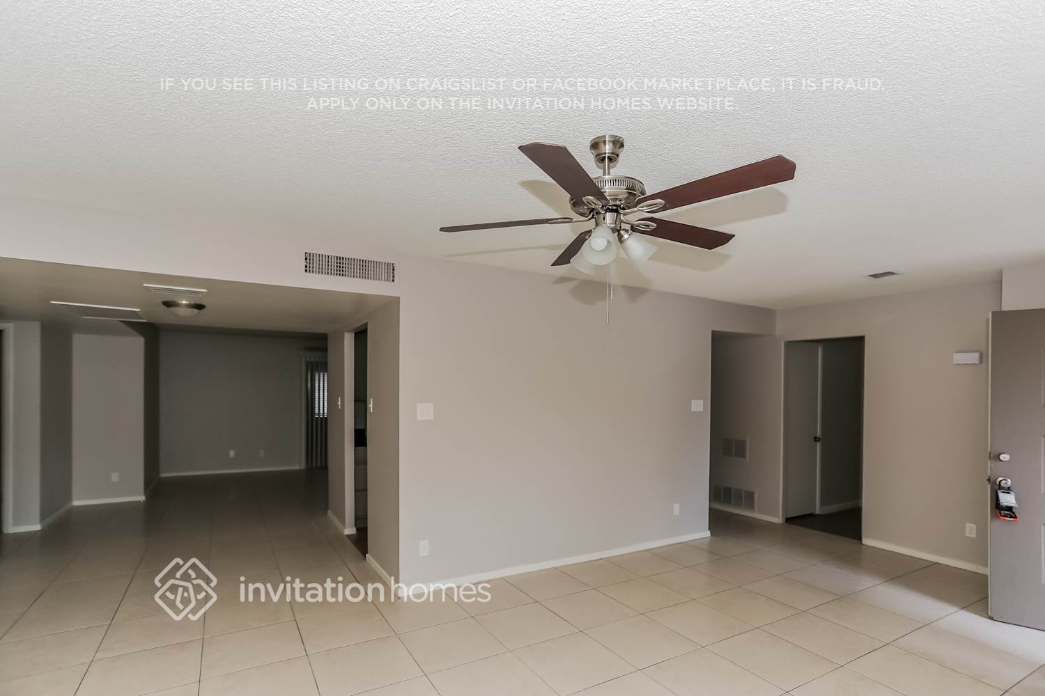 Building Photo - 5726 N 46th Ave