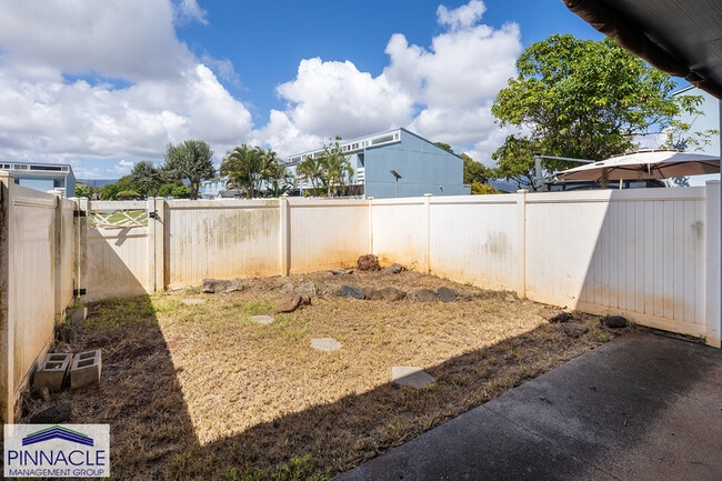 Building Photo - 95-100 Kipapa Dr. #429