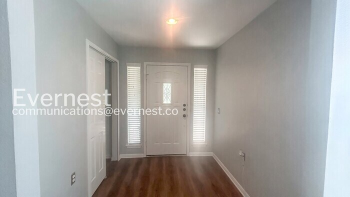 Building Photo - 1136 Emmitt Run