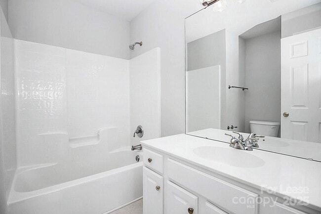 Building Photo - 5405 Werburgh St