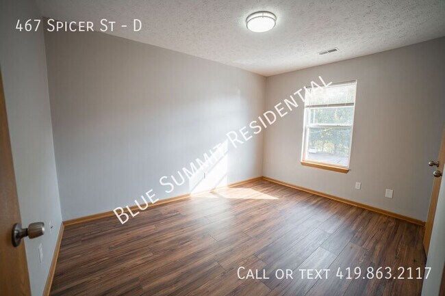 Building Photo - *** Rental Specials *** 2 bedroom Apartmen...