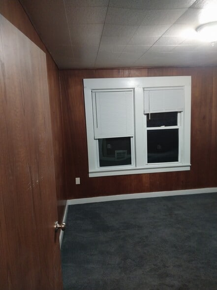 Building Photo - 51 E Summit St