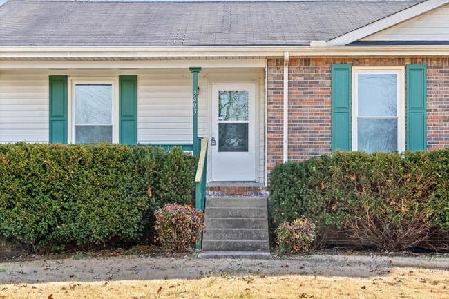 Building Photo - Quiet home near Fort Campbell- Waiting for you to call home