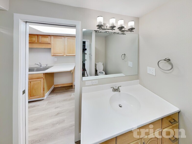 Building Photo - 13525 SE 120th Way