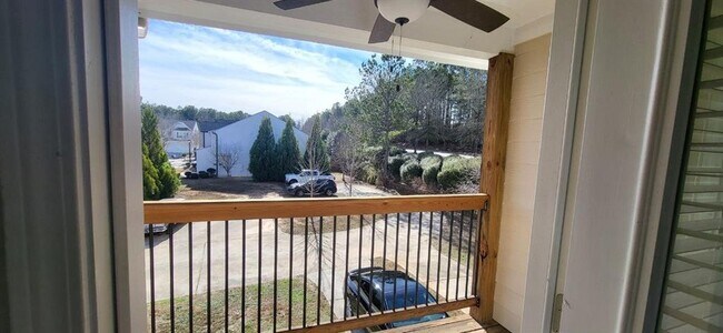 Building Photo - 45 Newnan Lakes Dr